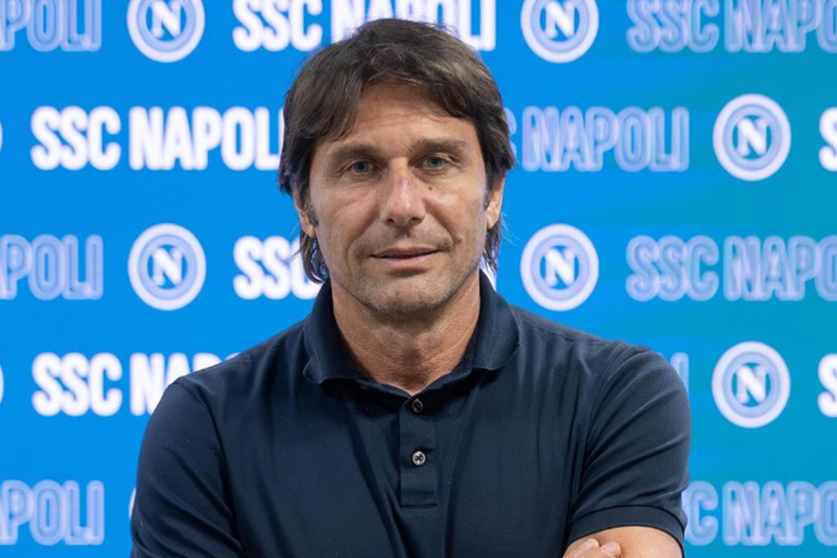 Notizie Calcio Napoli Conte Oggi A Napoli In Programma Riunioni Con